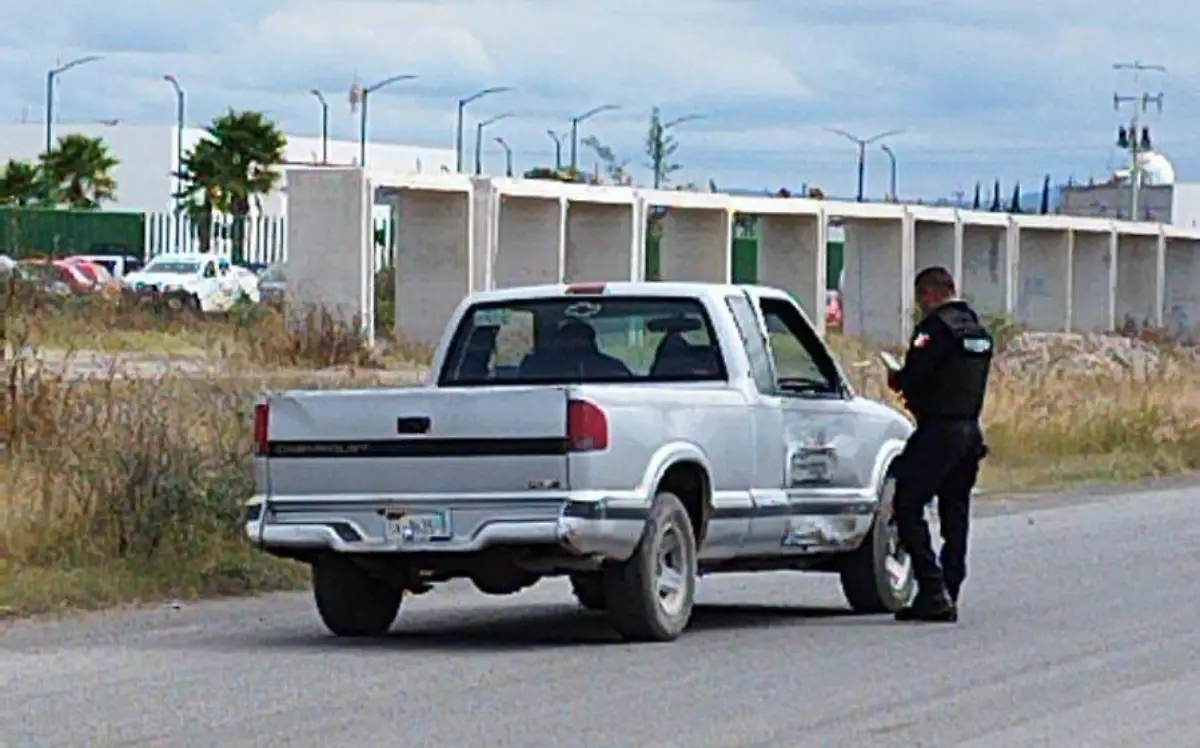 SJR POLI  LA CAMIONETA SE DETUVO